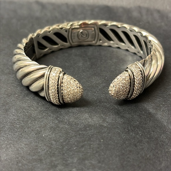 David Yurman Waverly Hinged Cuff Bracelet 10 MM - Picture 6 of 10